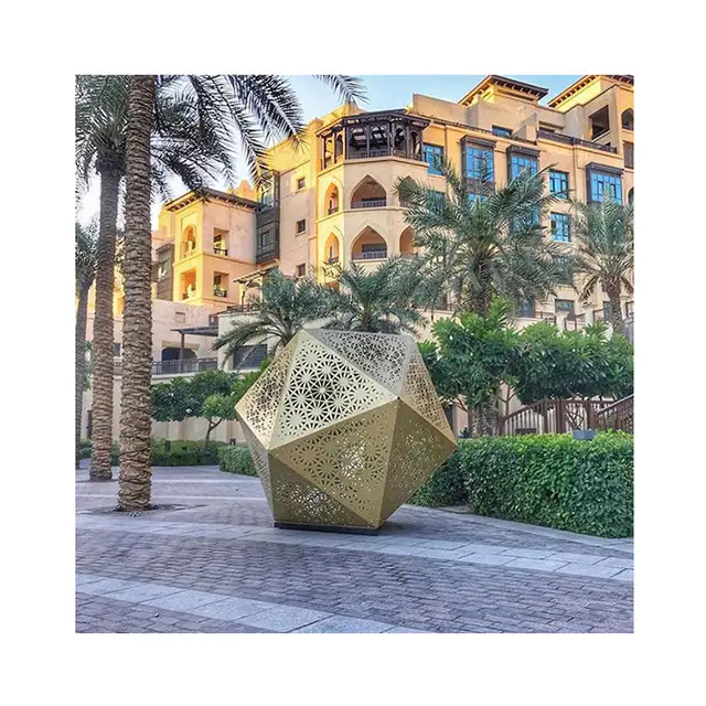 Geometric Glod Hollow Out Modern Stainless Steel Garden sculpture
