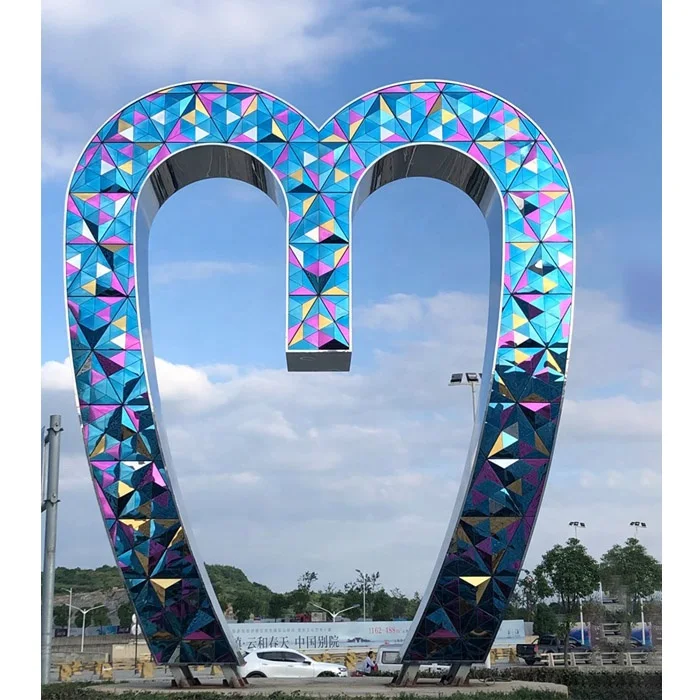 Heart Design Painted Modern Stainless Steel Outdoor Sculpture