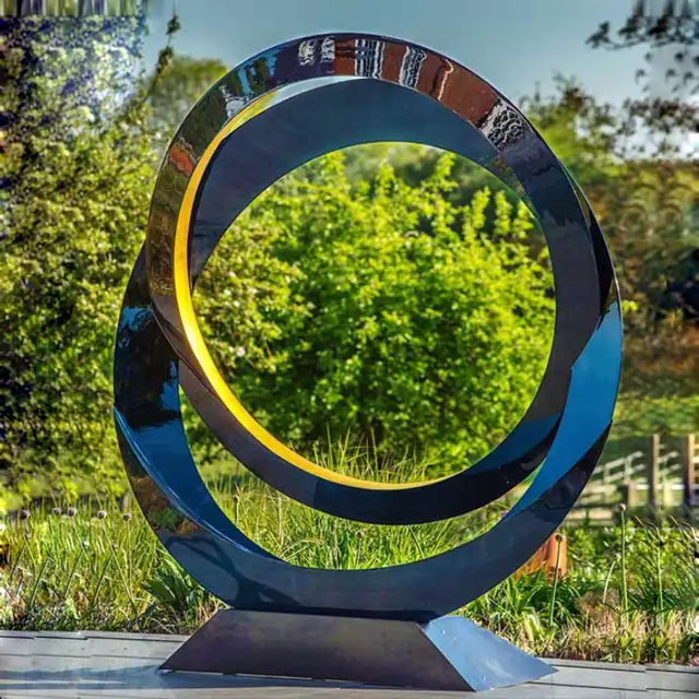 High Glossing Stainless Steel Decoration Sculpture 3-9 Meters are available