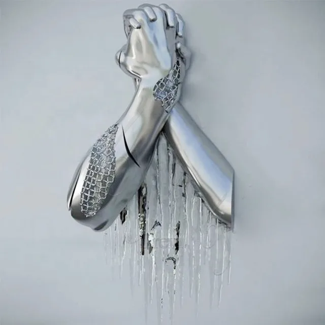 Stainless Steel Sculpture Lovers Embrace Sculpture