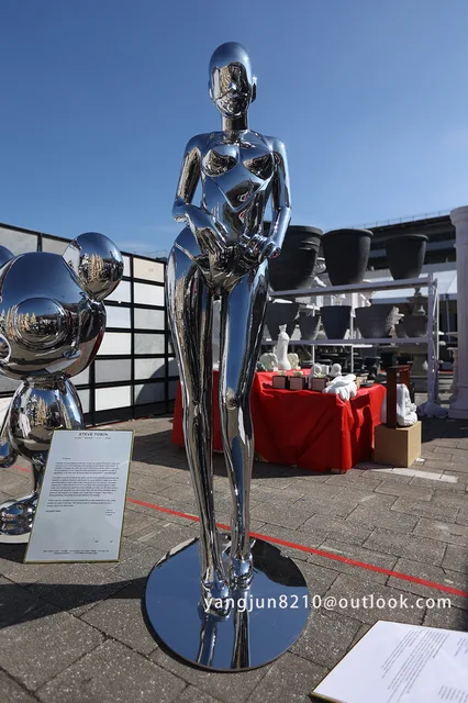 Indoor high-end hotel art museum amusement park gallery theater stainless steel beauty sculpture seen from another angle