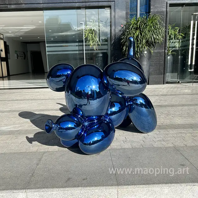 Indoor hotel apartment art deco stainless steel balloon dog sculpture in close view