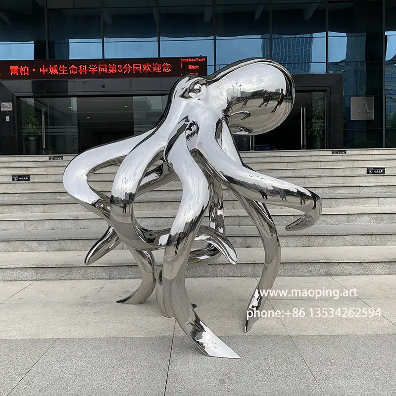 High Glossing Stainless Steel Decoration Sculpture