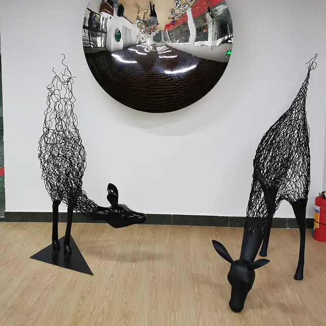 Indoor shopping malls hotels decorative works of art stainless steel deer sculptures Custom color