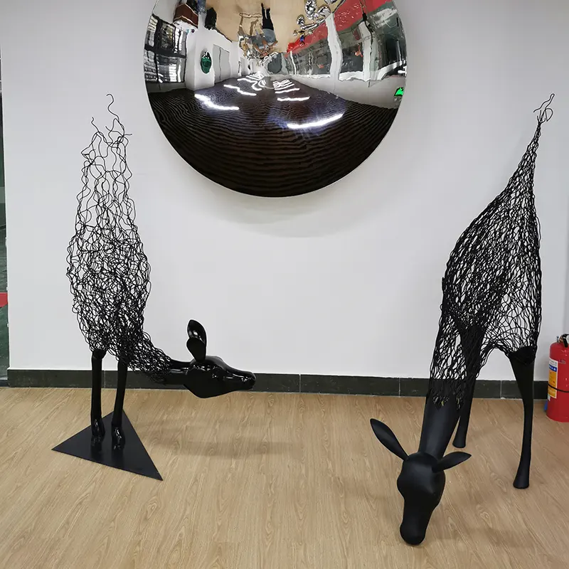Indoor shopping malls hotels decorative works of art stainless steel deer sculptures Custom color