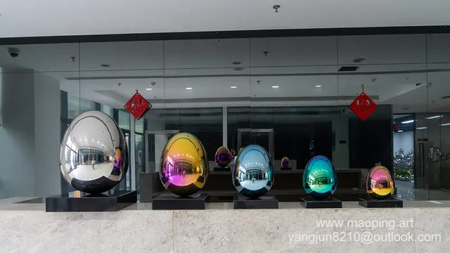Interior design high-end hotel apartment home decoration stainless steel egg sculpture from the side