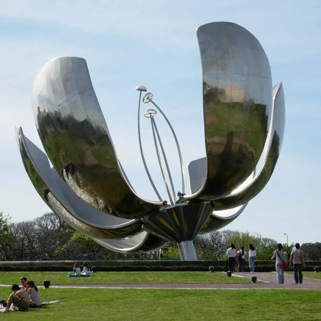 Matt Finish Modern Metal Art Flowers Sculptures For Garden