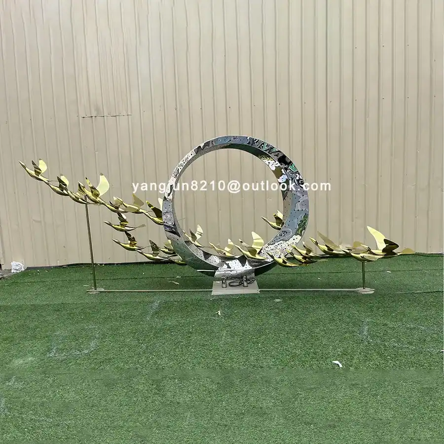 Large outdoor park plaza museum playground airport subway art museum decorated with stainless steel ring swan sculpture
