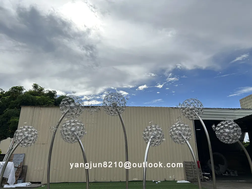 Large outdoor square park beach amusement park stainless steel dandelion sculpture