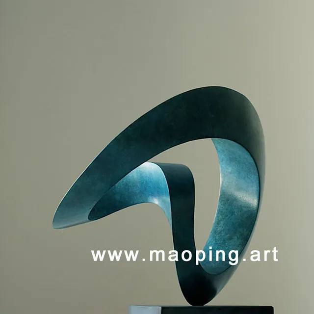 Large-scale outdoor abstract unique luxury courtyard decoration metal sculpture seen from another angle