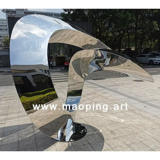 Large-scale outdoor abstract unique luxury courtyard decoration metal sculpture in close view