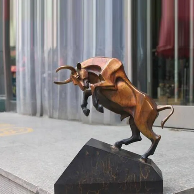 Life Size Handmade Antique Animal Bronze Bull Sculpture