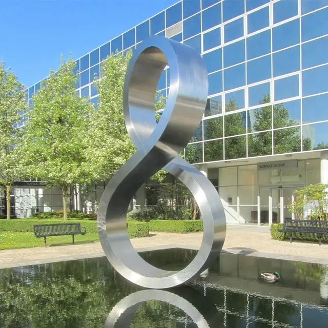 Metal Figure 8 Contemporary Art Stainless Steel Garden Sculpture seen from another angle