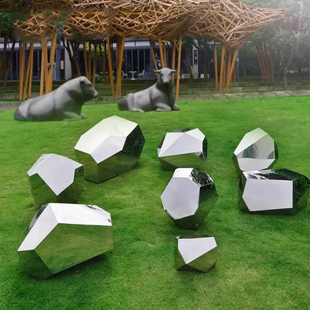 Modern Stainless Steel Outdoor Art Metal Geometric Sculpture in close view