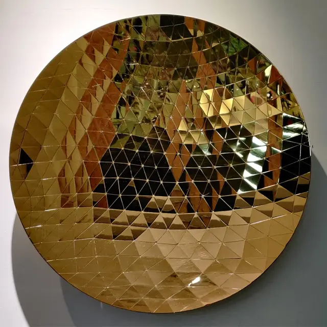 Metal Polished Painted Stainless Steel Sculpture