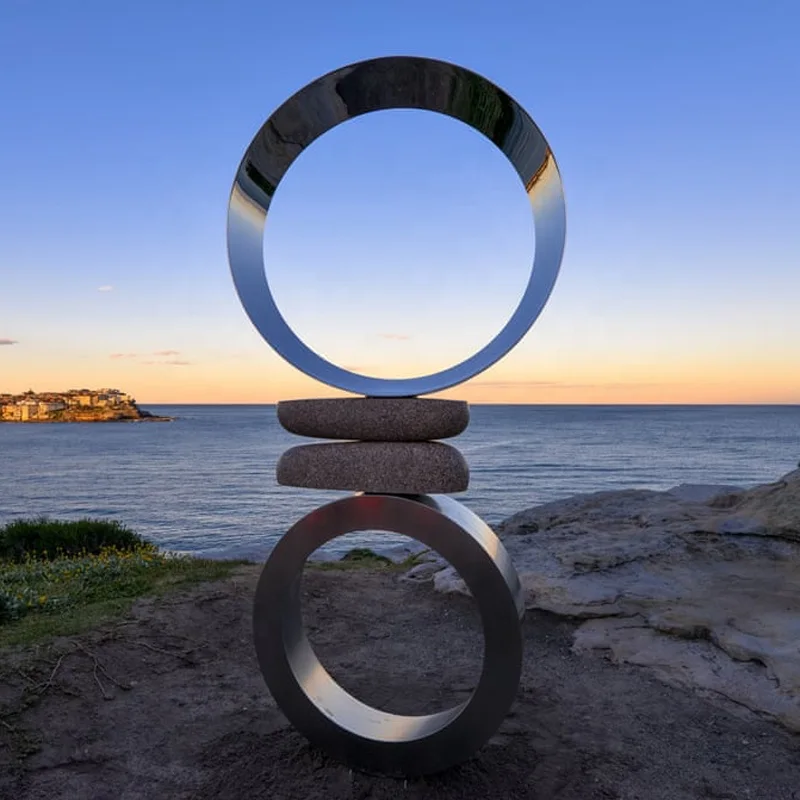 Mirror Polished Stainless Steel Modern Outdoor Sculpture For Sale