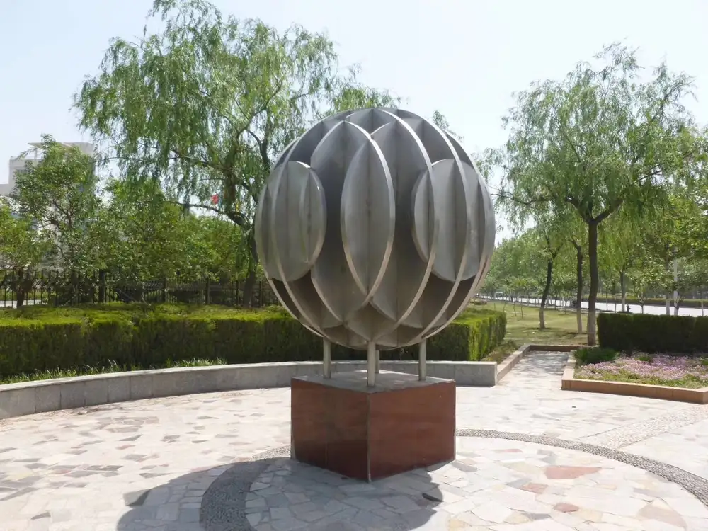 Outdoors Celebrate decorative ornaments and garden decoration balls large metal sphere