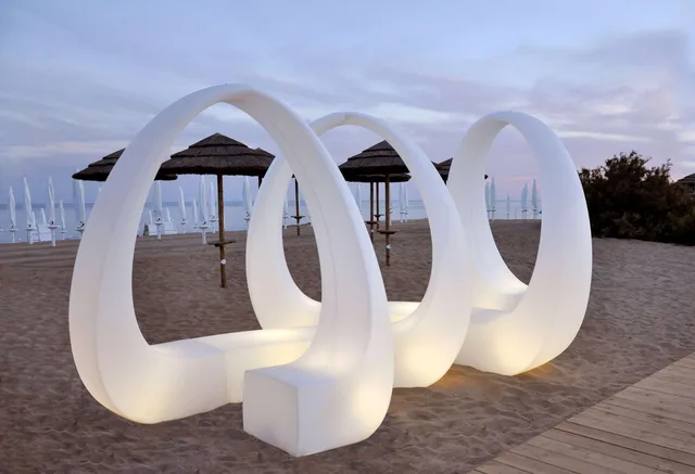 Modern art sculpture stainless steel bench design seen from another angle