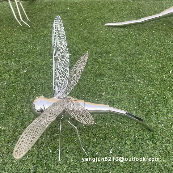Modern Simple Stainless Steel Light Luxury Butterfly Sculpture Hotel Exhibition Hall Metal Decoration Ornaments Crafts s