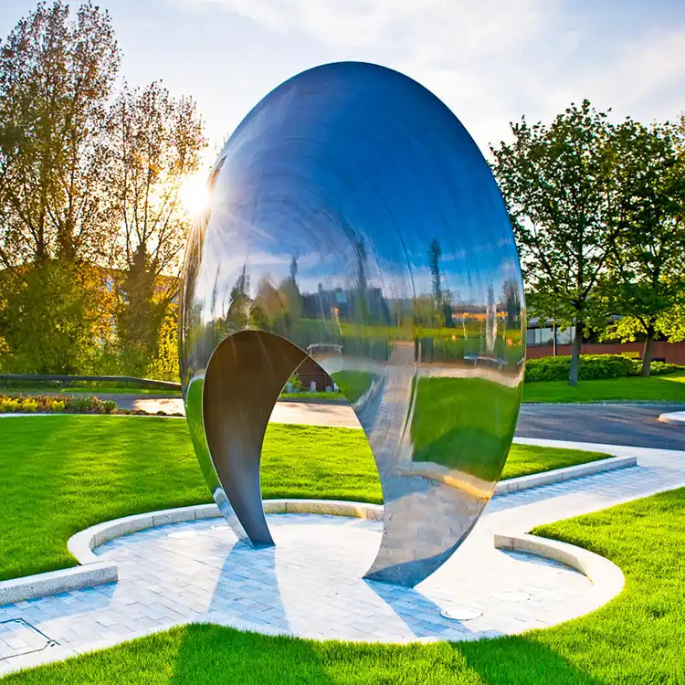 Large stainless steel sculpture—Space-time tunnel