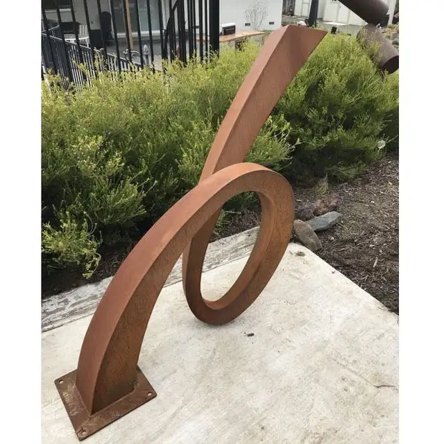 Outdoor Art Decoration Rusty Metal Garden Corten Steel Sculpture