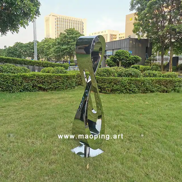 Outdoor garden home decoration stainless steel ” 8 “sculpture from the side