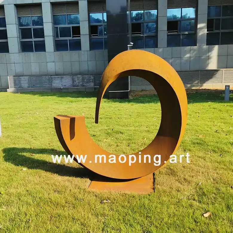 Outdoor grassland Park Courtyard Landscape Design corten steel sculpture