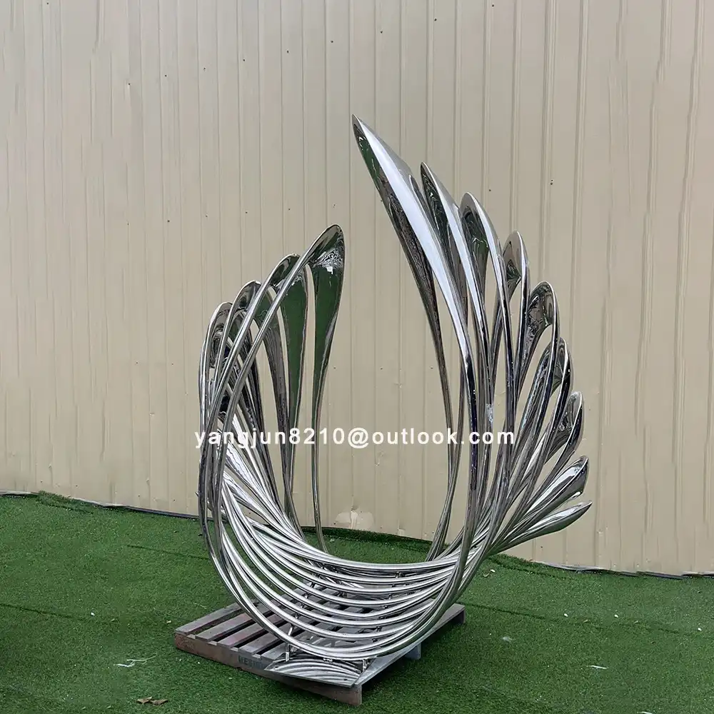 Outdoor plaza park hotel courtyard decorations mirror stainless steel abstract flower sculpture