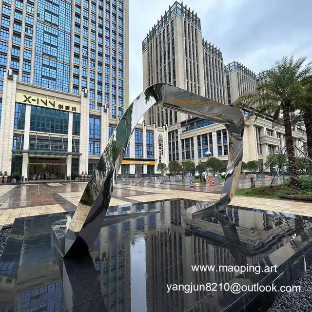 Outdoor Square Garden Playground Museum Cinema Theater Airport Art Mirror stainless Steel Abstract door Sculpture seen f
