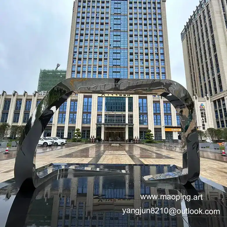 Outdoor Square Garden Playground Museum Cinema Theater Airport Art Mirror stainless Steel Abstract door Sculpture