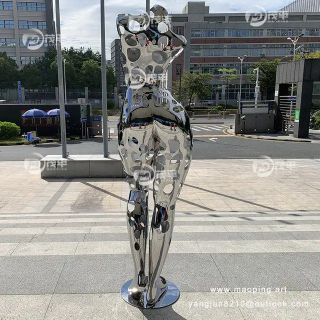 Public Plaza Outdoor Decoration luxury Hotel Indoor stainless Steel Beauty Sculpture in close view