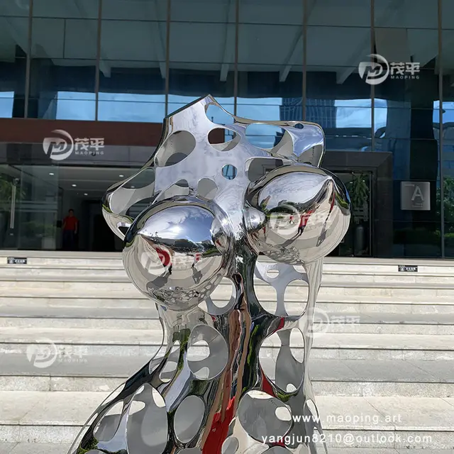 Public Plaza Outdoor Decoration luxury Hotel Indoor stainless Steel Beauty Sculpture shown in its setting
