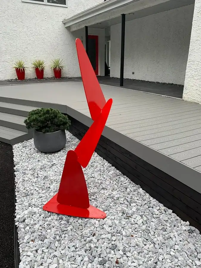 Red simple garden courtyard grass stainless steel sculpture