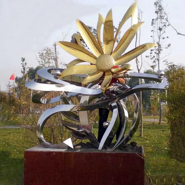 Stainless Steel Garden Sculpture Modern Metal Flower Sculpture 3-9 Meters are available seen from another angle