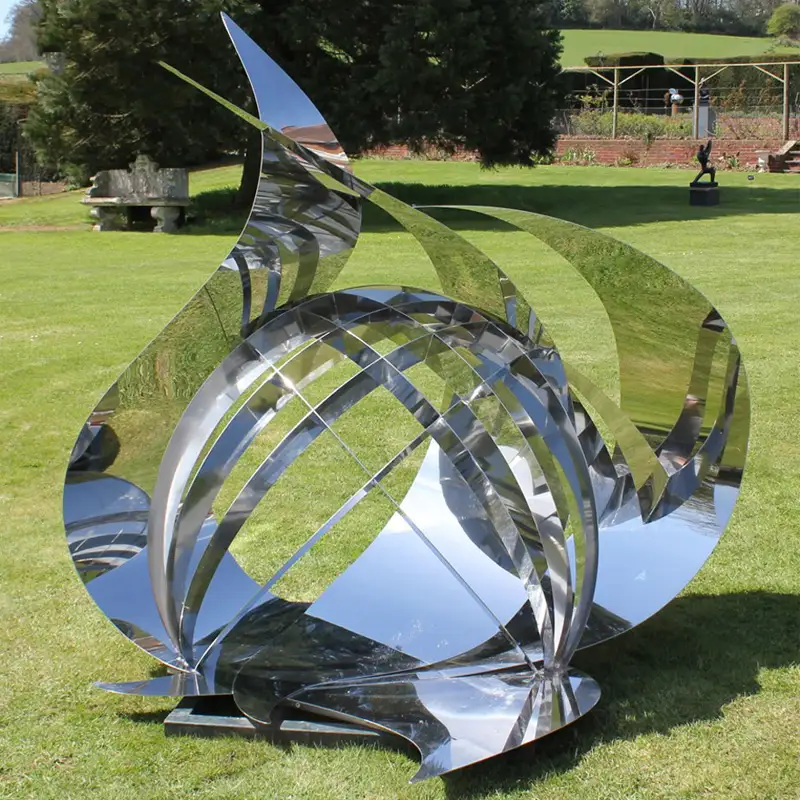 Stainless Steel Mirror Polished Garden Sculpture