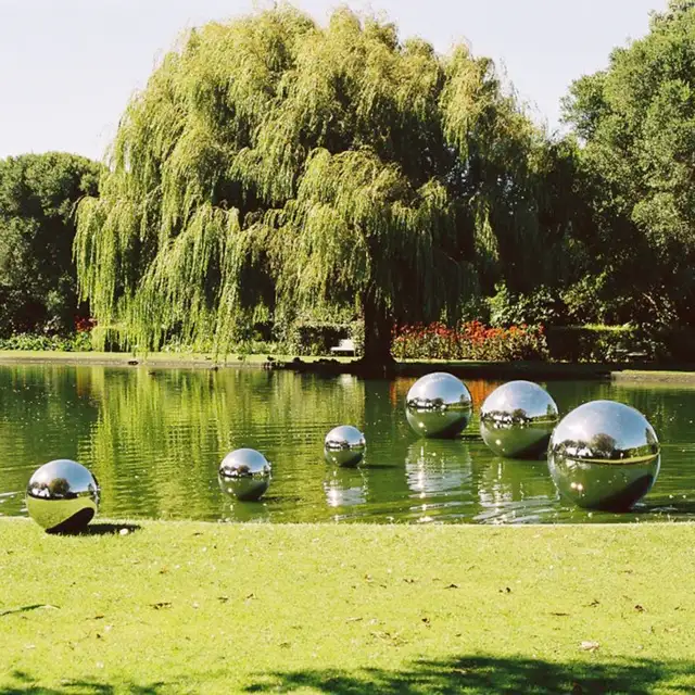 Mirror stainless steel hollow sphere Garden gazing sphere