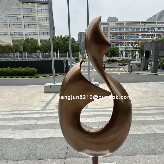Taiwan Province Famous designer Outdoor square garden courtyardsteel stainless Decoration sculpture seen from another an