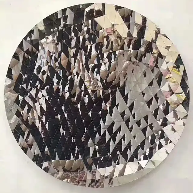 Concave Mirror Sculpture at the Metropolitan Museum of Art–Triangle Scale armour concave mirror