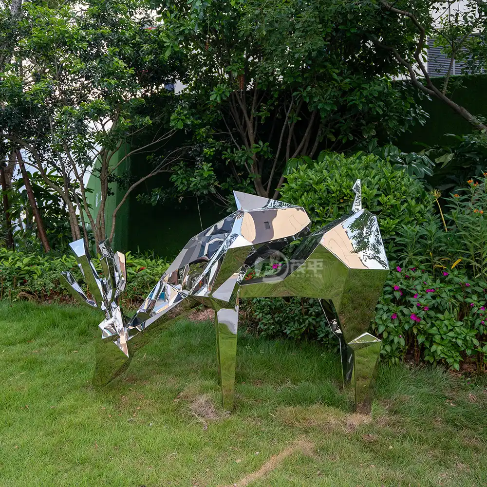 Life size stainless steel mirror geometry deer sculpture