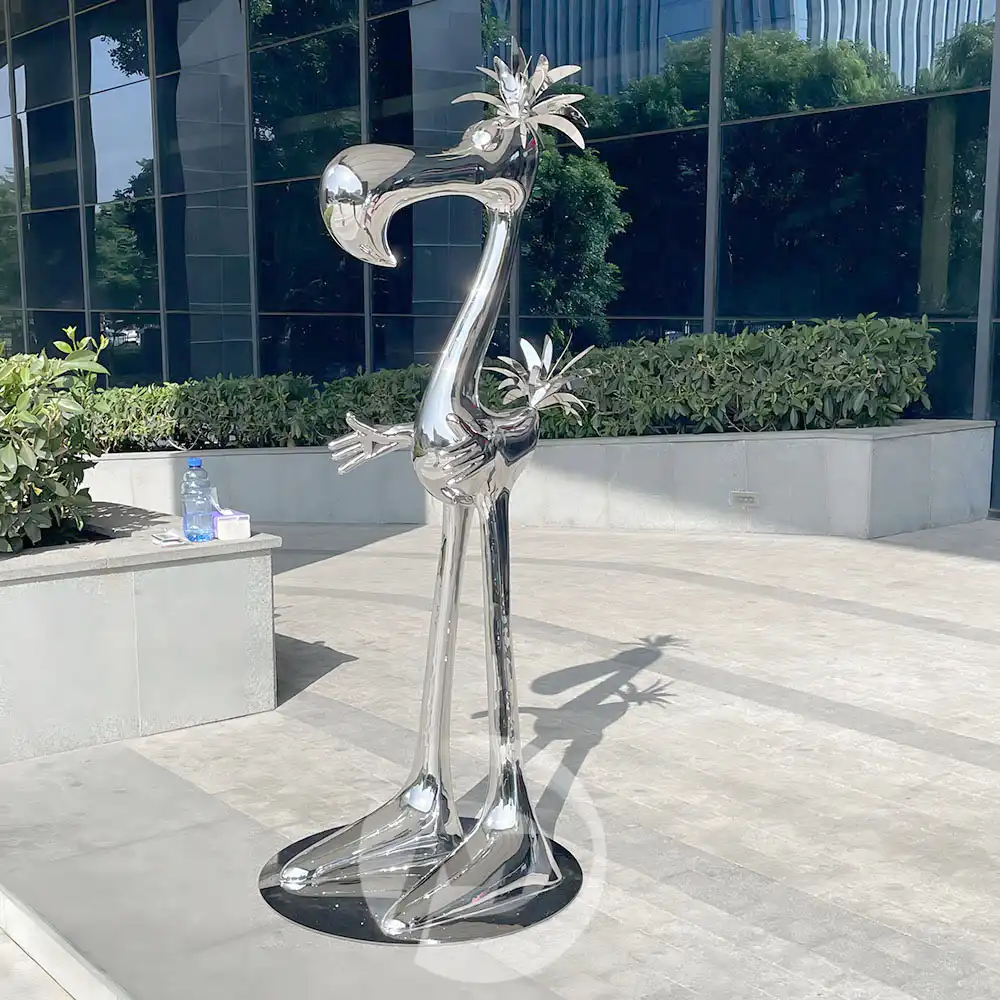 Creative stainless steel cartoon bird sculpture for interior decoration