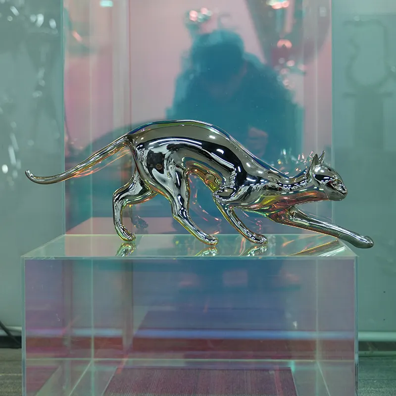 Cat Sculpture – Elegant and Modern Feline Art for Home and Office Decor