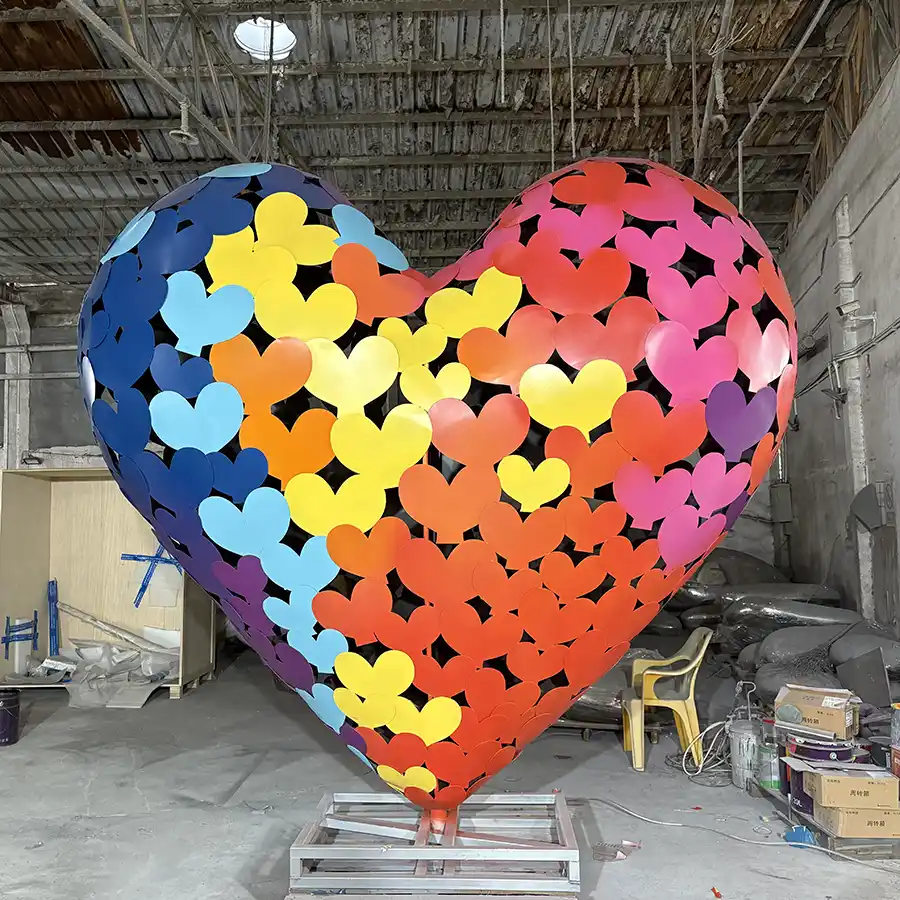 Colorful Heart-Shaped Stainless Steel Sculpture for Public Art & Landscape Spaces
