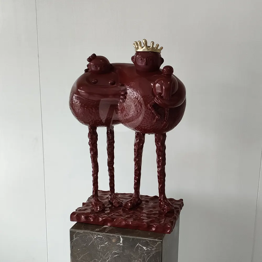 Modern Art fiberglass King Sculpture Indoor Decor Family Metal Craft MP-I0033