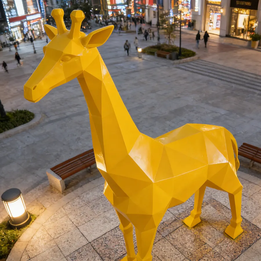 Custom Stainless Steel Giraffe Sculpture for Public Art & Urban Landscape