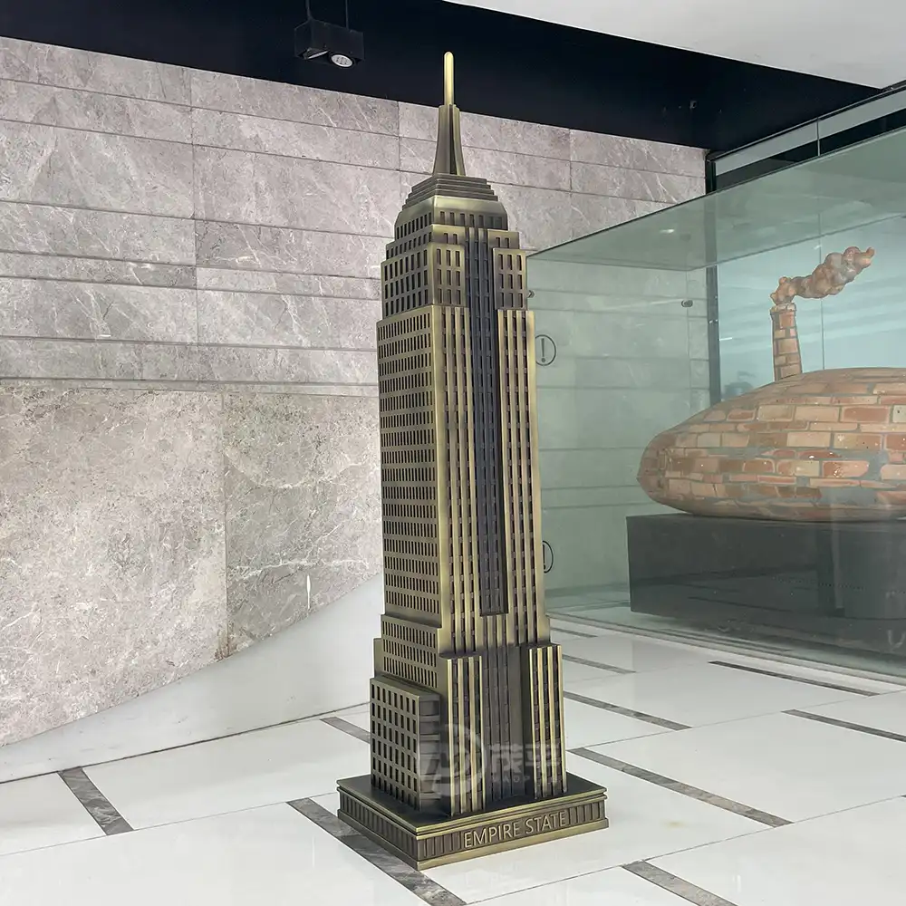 Interior Decor New York Fiberglass Resin Souvenir Art Decoration Empire State Building Sculpture