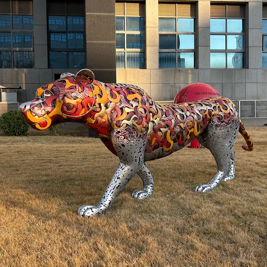 Custom Stainless Steel Leopard Sculpture for Hotel Lobby Interior Art