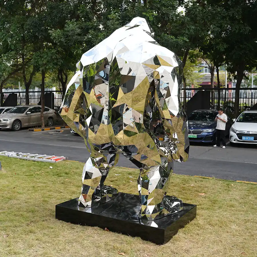 Mirror Polished Geometric Faceted Stainless Steel Gorilla Sculpture for Luxury Mall & Public Space