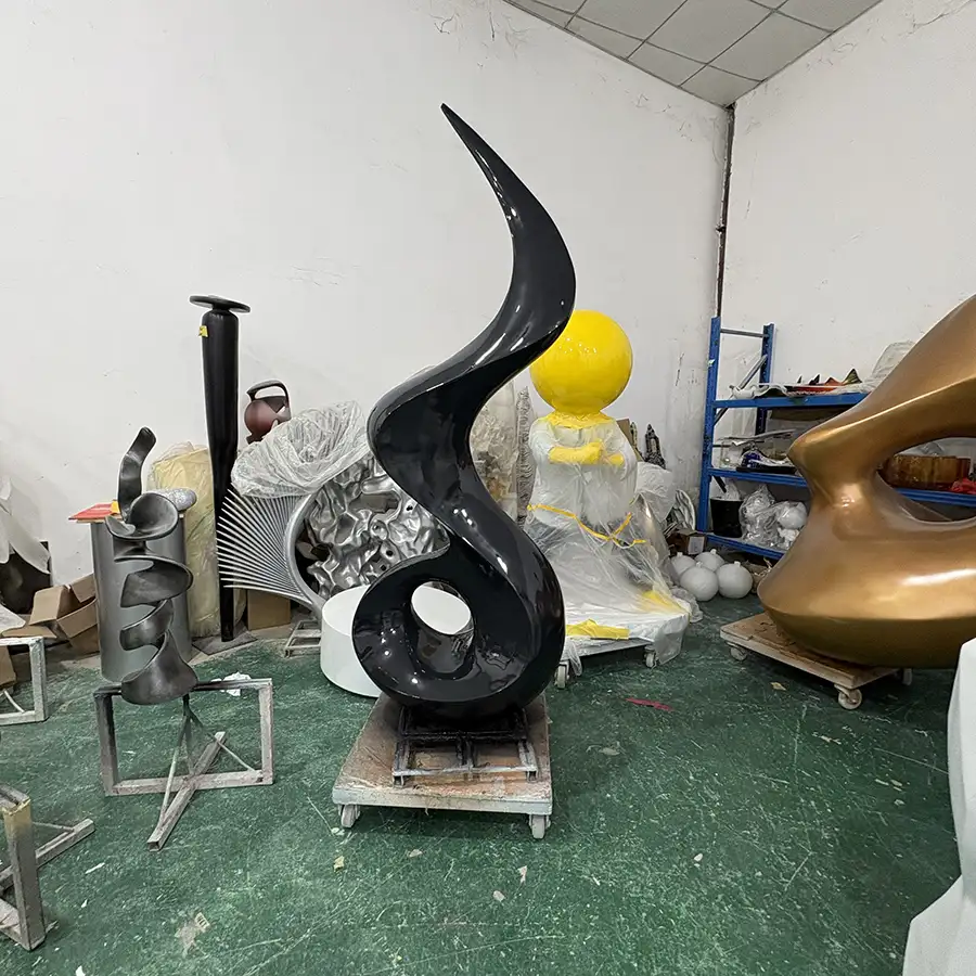 Modern Abstract Stainless Steel Sculpture for Interior Decor – Black Polished Art Sculpture