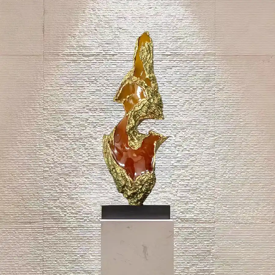 Luxury Abstract Resin Sculpture Artwork for Interior Decoration