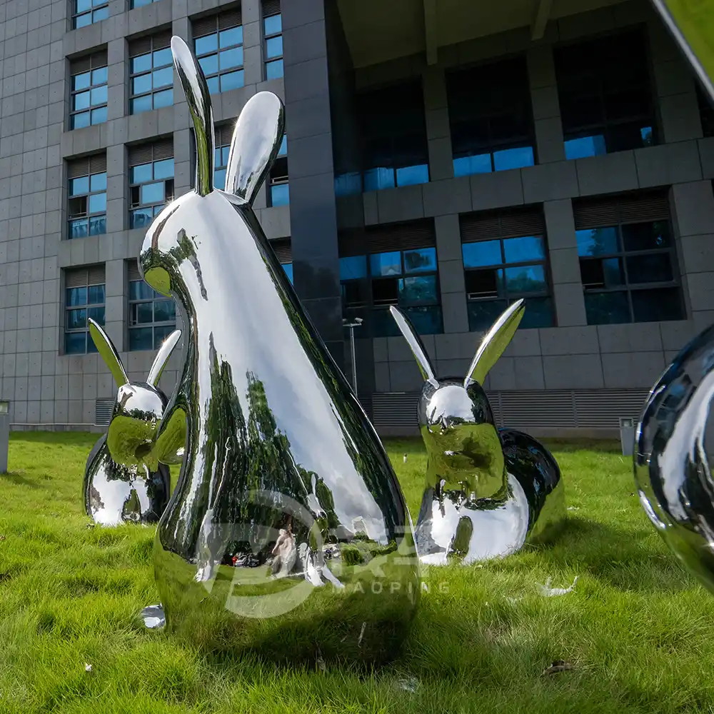 Large stainless steel rabbit sculpture for park lawn decoration